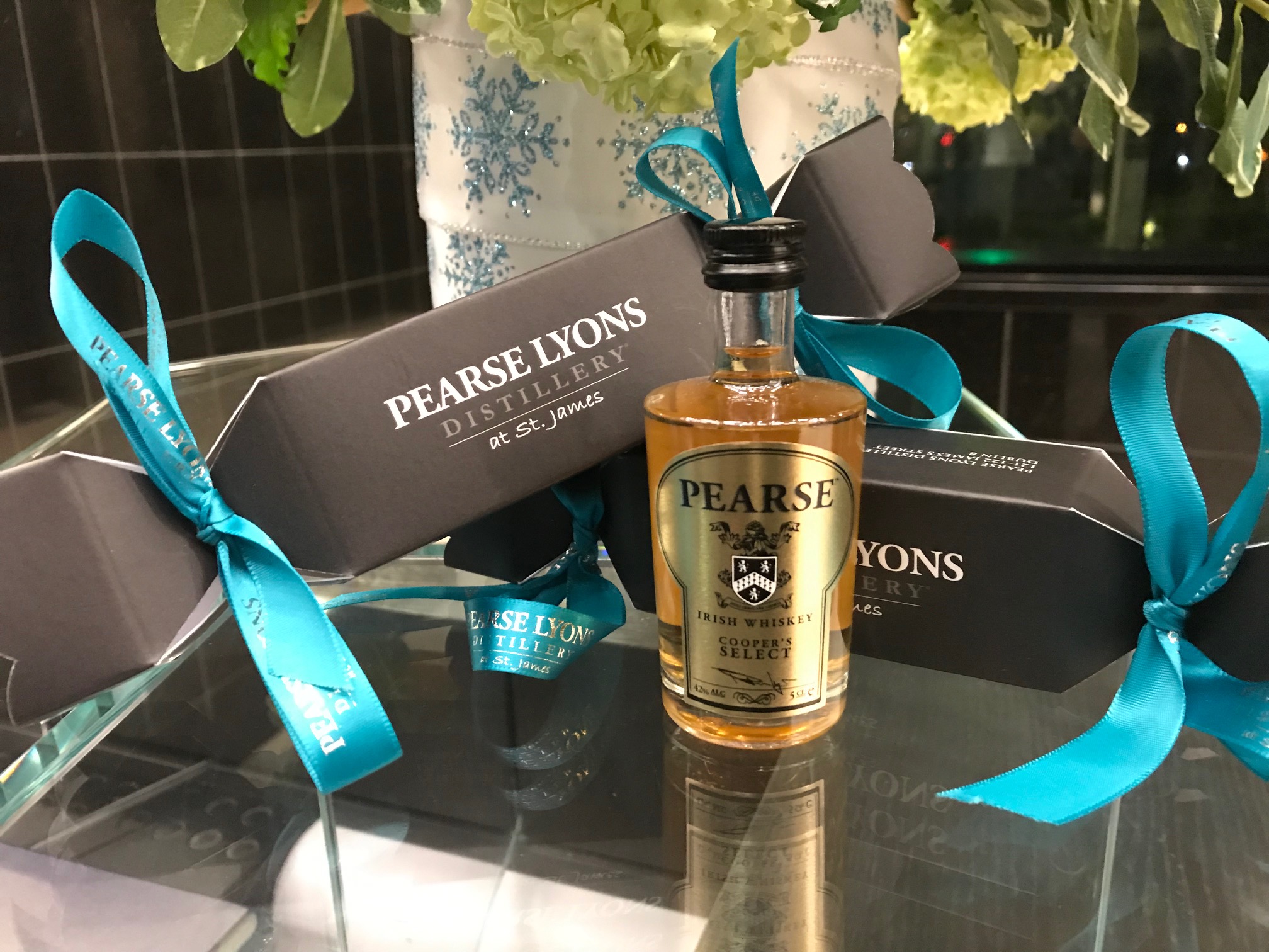 Pearse Lyons Distillery Christmas Cracker